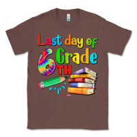 Chestnut last day of sixth grade Classic Tee - Artiststas