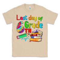 Mushroom last day of sixth grade Classic Tee - Artiststas