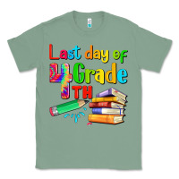 Sage last day of fourth grade Classic Tee - Artiststas
