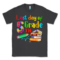 Smoke last day of fifth grade Classic Tee - Artiststas