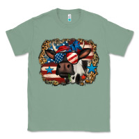 Sage 4th of july cow Classic Tee - Jasminsmagicworld