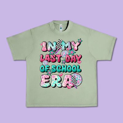 In My Last Day Of School Era Urban Heavy Tee Designed By Jahusdesignshop