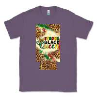 Lavender strong black queen 12 oz can cooler (slim) Classic Tee - Artiststas