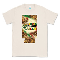 Natural strong black queen 12 oz can cooler (slim) Classic Tee - Artiststas