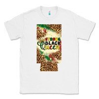 White strong black queen 12 oz can cooler (slim) Classic Tee - Artiststas
