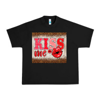 Black valentine's day kiss me Urban Heavy Tee - BarkalooDesign