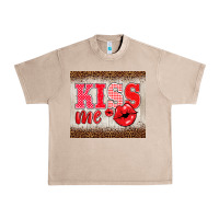 French Oak valentine's day kiss me Urban Heavy Tee - BarkalooDesign