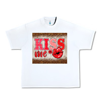 White valentine's day kiss me Urban Heavy Tee - BarkalooDesign