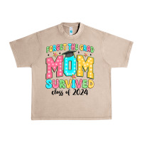 French Oak forget the grad mom survived class of 2024 Urban Heavy Tee - JahusDesignShop