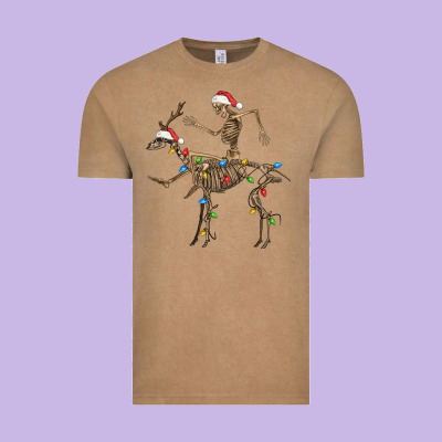 Skeleton Deer Santa Vintage Tee Designed By Fadigitalartstudio