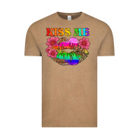 Vintage Coffee lgbtq kiss me Vintage Tee - HRA Design Shop