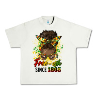 Pistachio free ish since 1865 afro messy bun Urban Heavy Tee - HRA Design Shop