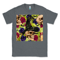 Charcoal Heather halloween witch skull seamless pattern Classic Tee - BundleAndBundleShop