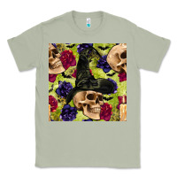 Matcha halloween witch skull seamless pattern Classic Tee - BundleAndBundleShop