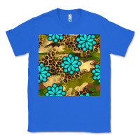 True Royal camouflage leopard gemstone seamless pattern Classic Tee - BundleAndBundleShop