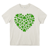 Cream shamrock heart Heavy Core Tee - Artiststas