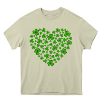 Mossy shamrock heart Heavy Core Tee - Artiststas