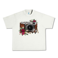 Pistachio floral feather vintage camera Urban Heavy Tee - FaDigitalArtStudio