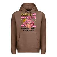 Chestnut birthday queen i dont get older i level up Premium Hoodie - Artiststas