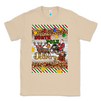Mushroom christmas north pole delivery Classic Tee - Artiststas