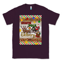 Plum christmas north pole delivery Classic Tee - Artiststas