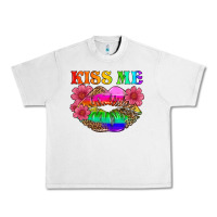 Lunar Rock lgbtq kiss me Urban Heavy Tee - HRA Design Shop