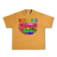 Peanut Butter lgbtq kiss me Urban Heavy Tee - HRA Design Shop