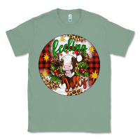 Sage Christmas feeling jolly cow ornament Classic Tee - Artiststas