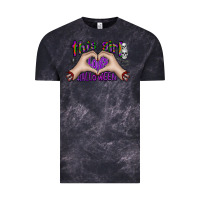Cloud Black this girl loves halloween Vintage Tee - CowhideDigitalArt