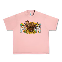 Salmon mom highland cow Urban Heavy Tee - RacoonDesign