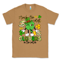 Toasted Coconut i teach the cutest clovers in the patch Classic Tee - Artiststas
