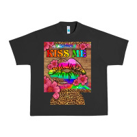 Pigment Black lgbtq kiss me  can cooler Urban Heavy Tee - HRA Design Shop