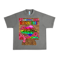Tornado lgbtq kiss me  can cooler Urban Heavy Tee - HRA Design Shop