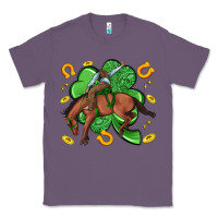 Lavender cowboy with shamrock Classic Tee - Artiststas