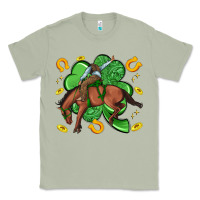 Matcha cowboy with shamrock Classic Tee - Artiststas