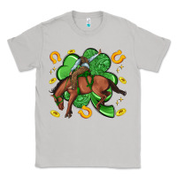 Moon Dust cowboy with shamrock Classic Tee - Artiststas