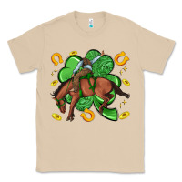 Mushroom cowboy with shamrock Classic Tee - Artiststas