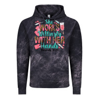 Cloud Black she works willingly with her hands Vintage Hoodie - texasbilliewilder