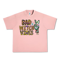 Salmon bad witch vibes Urban Heavy Tee - CowhideDigitalArt