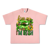 Salmon Kiss me im irish st.patricks day lips st.patricks Urban Heavy Tee - Neo Western