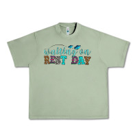 Oil Green waiting on rest day Urban Heavy Tee - HRA Design Shop