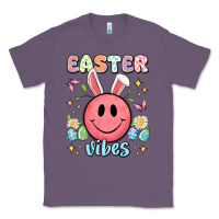 Lavender easter vibes smiley face Classic Tee - Artiststas
