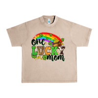 French Oak One lucky mom St. Patricks Day Urban Heavy Tee - Neo Western