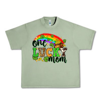Oil Green One lucky mom St. Patricks Day Urban Heavy Tee - Neo Western