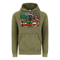 Vintage Olive merry christmas black angus cattle and farm Vintage Hoodie - RanaPortraitStore