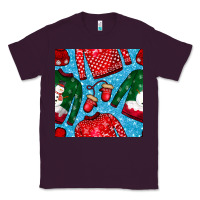 Plum christmas clothes seamless pattern Classic Tee - BundleAndBundleShop