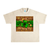 Sandshell St. Patrick's Day shamrock leopard Urban Heavy Tee - Neo Western