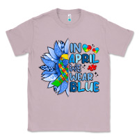 Lilac in april we wear blue sunflower Classic Tee - Artiststas