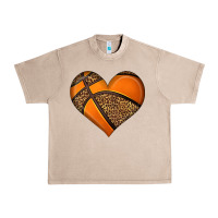French Oak basketball heart Urban Heavy Tee - HRA Design Shop