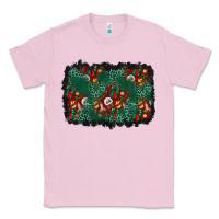 Bubblegum Pink christmas gift box and leopard background Classic Tee - BundleAndBundleShop